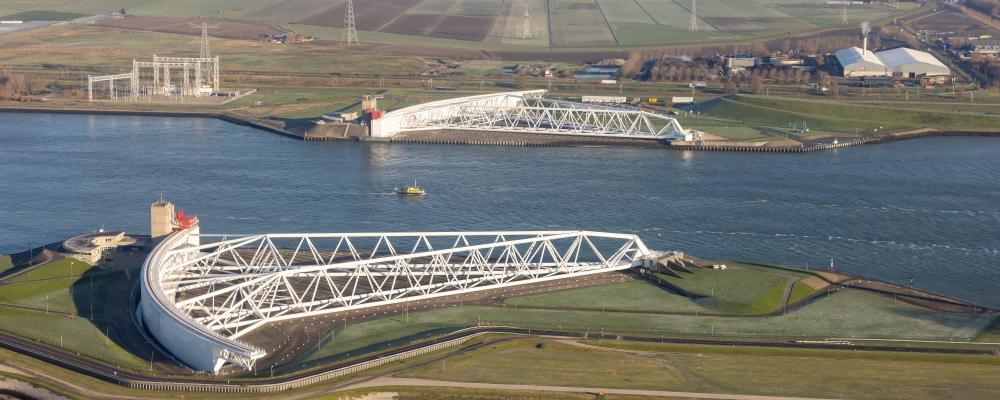 Maeslantbarriären, en enorm stormflodsbarriär som skyddar Rotterdam. Fotograf: Getty Images