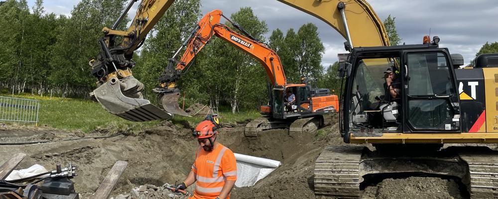 Arbetet inleddes i maj 2025 och väntas stå klart sommaren 2026. Foto: Peab
