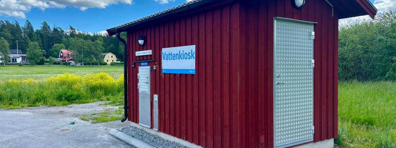 Vattenkiosk i Täby kommun. Stöd till dricksvattenberedskap gäller bland annat nödvattenberedskap, reservvatten och beredskapsbrunnar. Foto: Stina Wickenberg