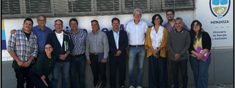 Presentation av AxoPur och workshop med tillståndsmyndigheten för gruvor i Mendoza provinsen. Foto: Axolot