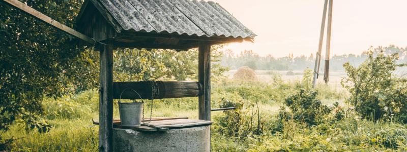 Brunnsägare i Gävleborg uppmanas att spara på vatten. Foto:  pavlo semeniuk / Unsplash