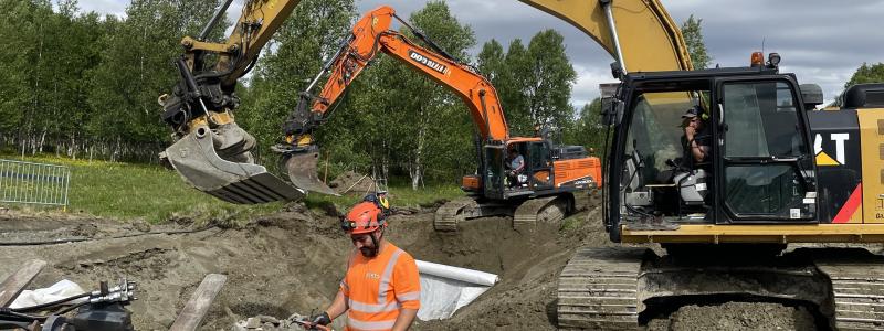 Arbetet inleddes i maj 2025 och väntas stå klart sommaren 2026. Foto: Peab