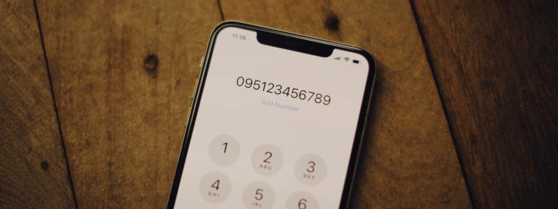 I samtalen påstås att spolning ska utföras i området och att boende därför bör beställa tjänsten. Foto: Alexey Demidov/Unsplash