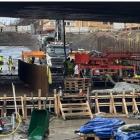 En tunnel byggs under järnvägen. Foto: Trafikverket