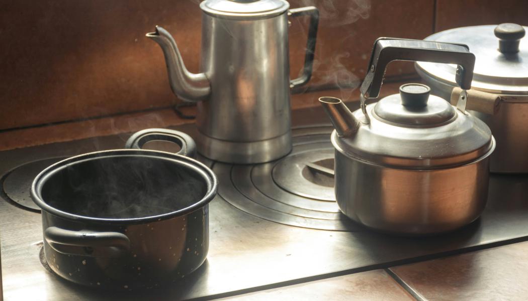 Situationen slår särskilt hårt mot restauranger och andra verksamheter som är beroende av stabil vattenförsörjning. Lucas George Wendt /Unsplash