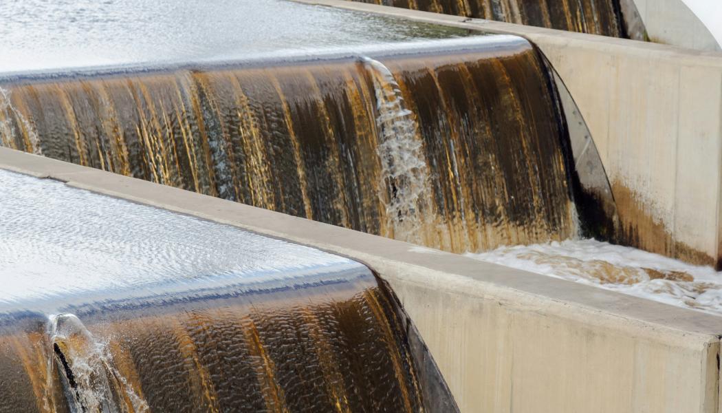 Anläggning för vattenflöde och rening. Genrebild: thisisengineering/Unsplash