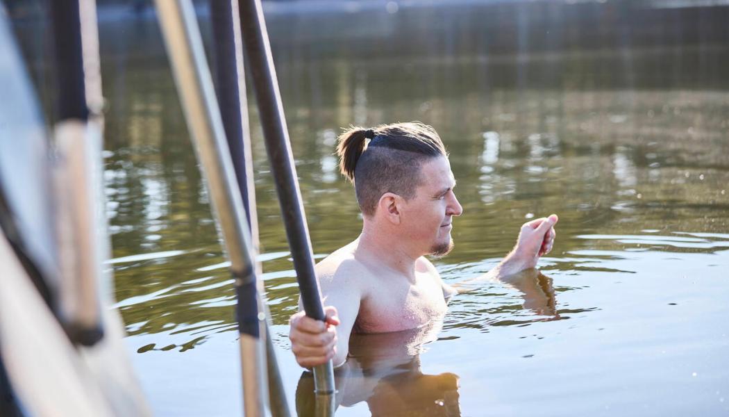 Idag går det att bada direkt i Finska Viken nära Helsingfors centrum, meddelar Helsingfors stad. Foto: Helsingfors Stad, kredit: Päivi Ristell