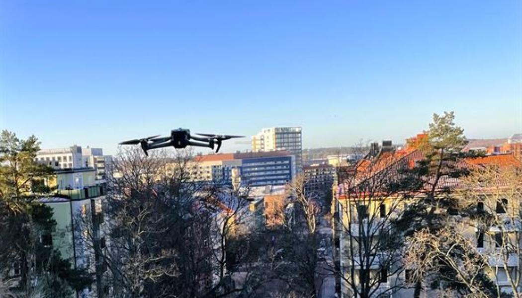 Med hjälp av drönarteknik kan Sundbyberg effektivisera sin stadsplanering, miljöarbete och infrastruktur. Foto: Sundbybergs stad