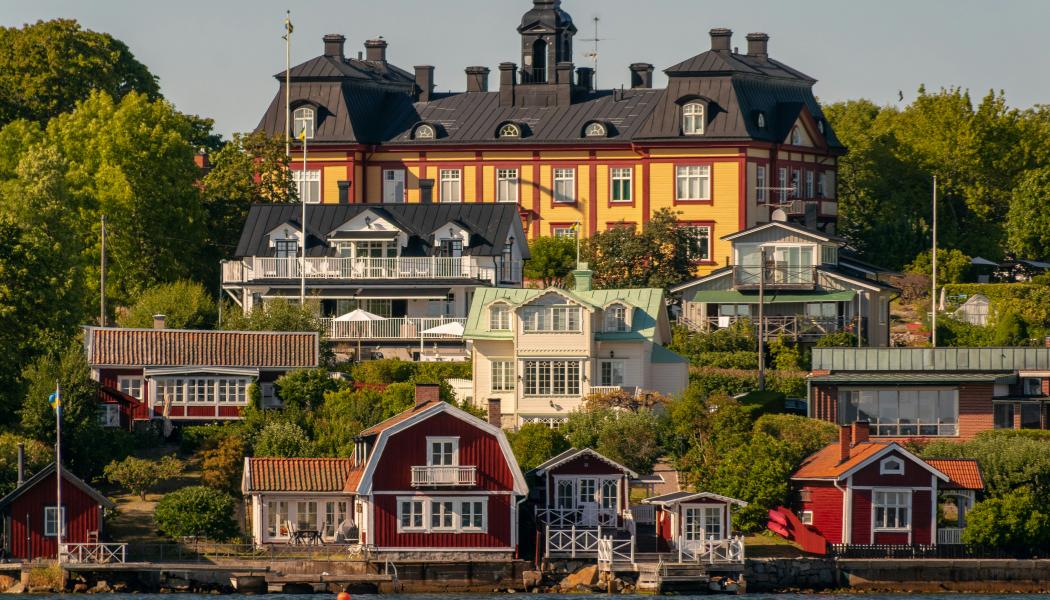 axholm har landets högsta kostnader för nyttigheter – 3 633 kronor per lägenhet och månad, enligt Nils Holgerssonrapporten 2025. Foto: Tom Podmore/Unsplash