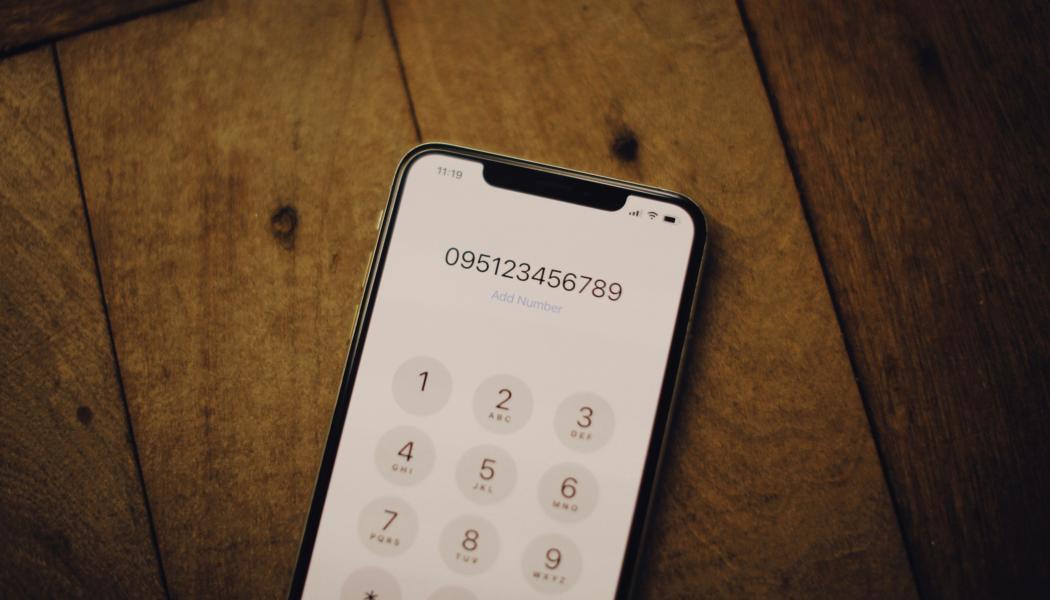 I samtalen påstås att spolning ska utföras i området och att boende därför bör beställa tjänsten. Foto: Alexey Demidov/Unsplash
