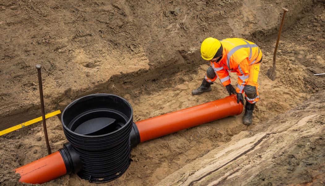 Ökade vattenflöden och åldrande system sätter press på spillvatteninfrastrukturen. Den nya produkten Tegra 600 är en vidareutveckling av Wavins Ø600 mm rens- och tillsynsbrunn och är framtagen för spillvatten-, dagvatten- och industriella installationer. Foto: Wavin