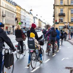Ett av huvudmålen med 15-minutersstaden är att minska biltrafiken. I Köpenhamn har cyklismen ökat kraftigt senaste åren. TT Bild TT