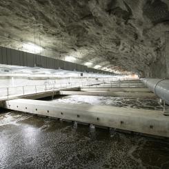 Käppalaverket på Lidingö tar emot avloppsvatten från flera kommuner via tunnelsystemet, där Edsbergs pumpstation är en central del. Pressbild: Käppala