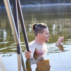 Idag går det att bada direkt i Finska Viken nära Helsingfors centrum, meddelar Helsingfors stad. Foto: Helsingfors Stad, kredit: Päivi Ristell