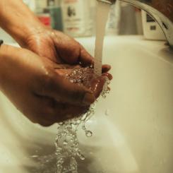 För en villaägare i Göteborg innebär förslaget i praktiken ökade kostnader på omkring 800 till 1 000 kronor mer i månaden. Foto: Thula Na/Unsplash