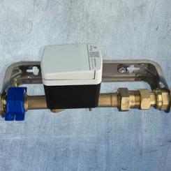 Digital vattenmätare av den modell som kommer att installeras hos alla med kommunalt dricksvatten i Uppsala kommun med start 2026. Foto: Uppsala Vatten